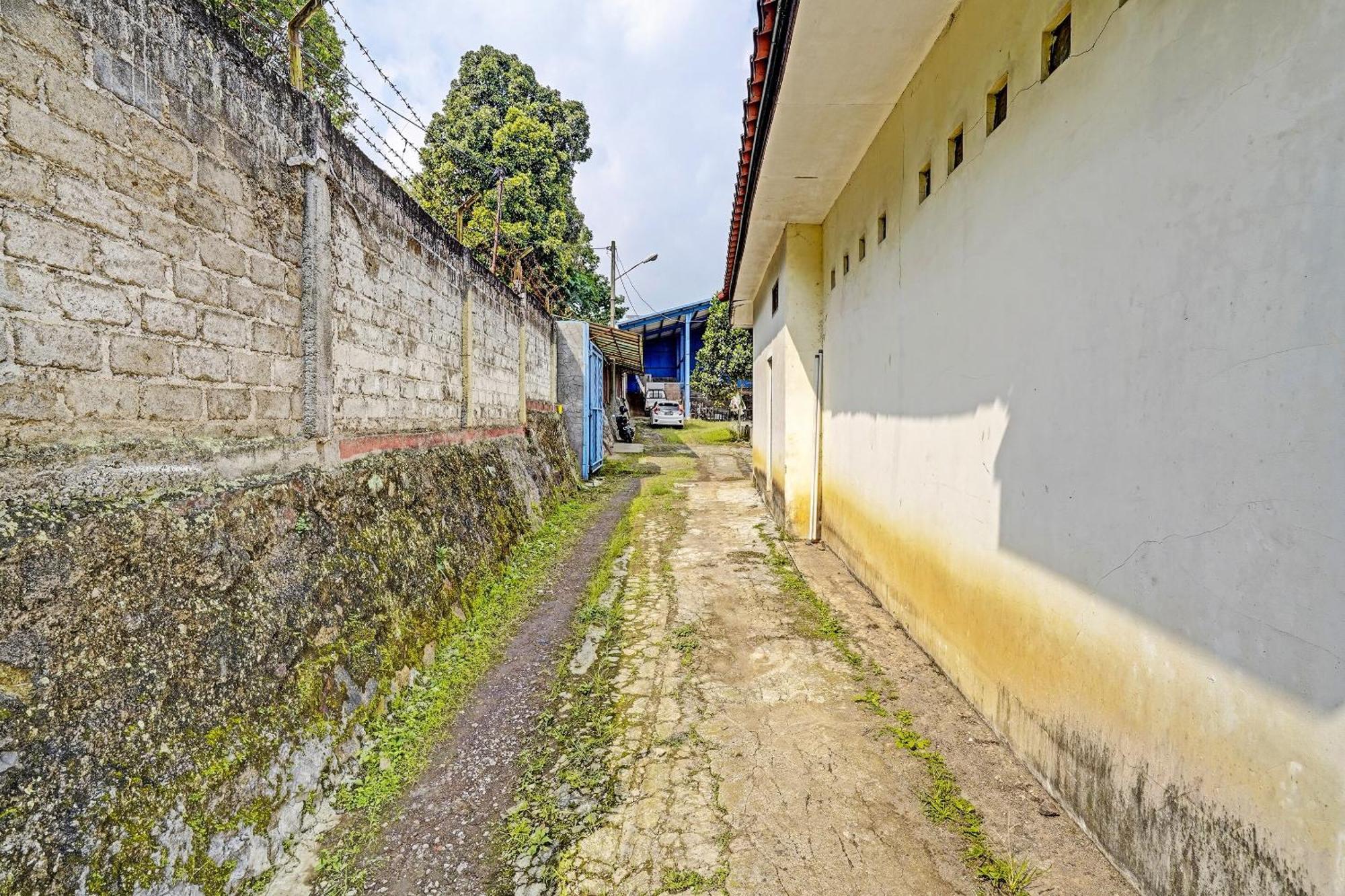 Oyo Life 91469 Pondok Pelita เล็มบัง ภายนอก รูปภาพ
